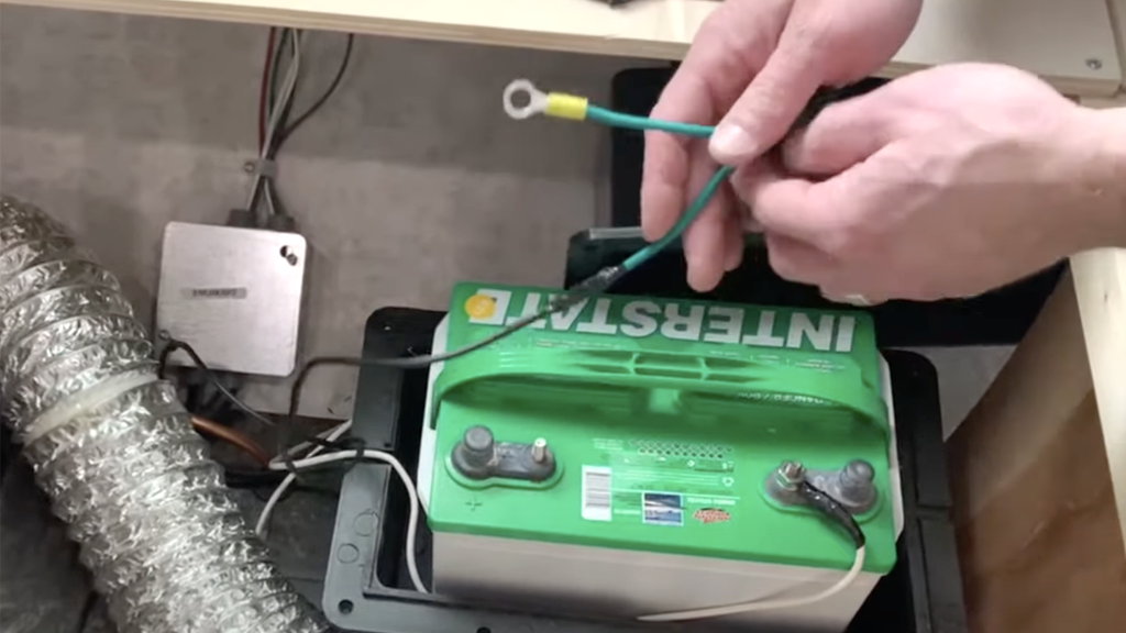 Installation d’une batterie standard ou AGM